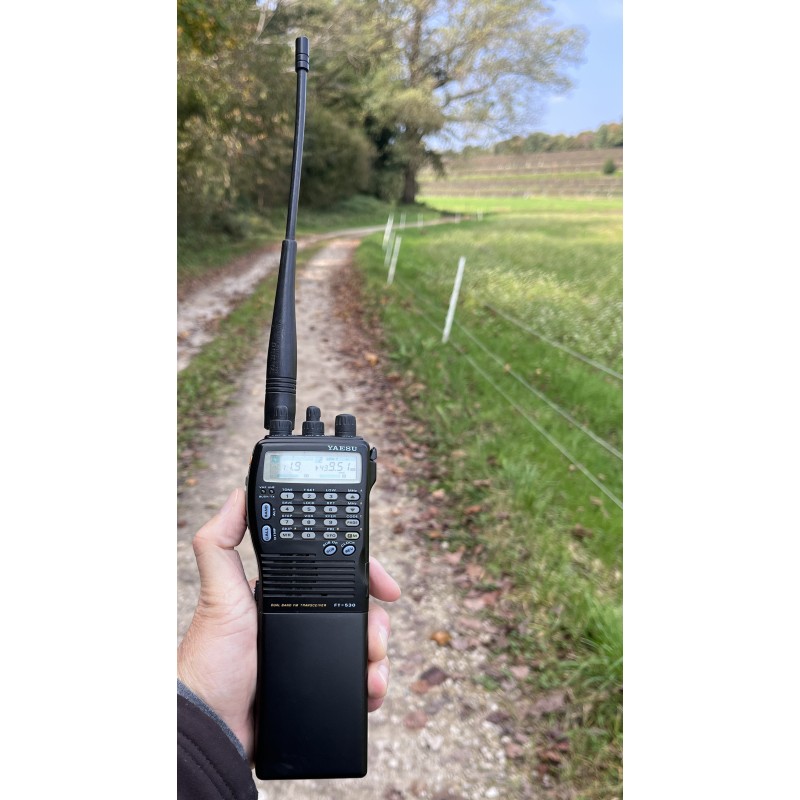 YAESU FT-530